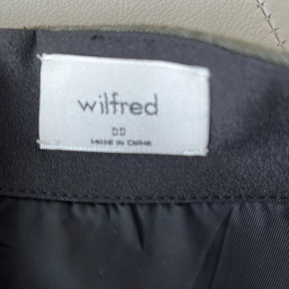 Aritzia Wilfred Renee Skirt. Size 00. - Picture 2 of 5